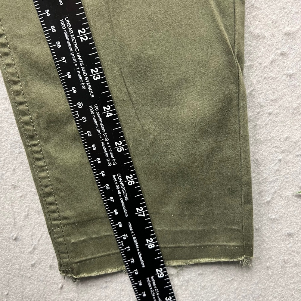 a.n.a Womens Cargo Skinny Pants Size 8 Oregano Green Mid Rise Soft Stretch NWT - Picture 2 of 8